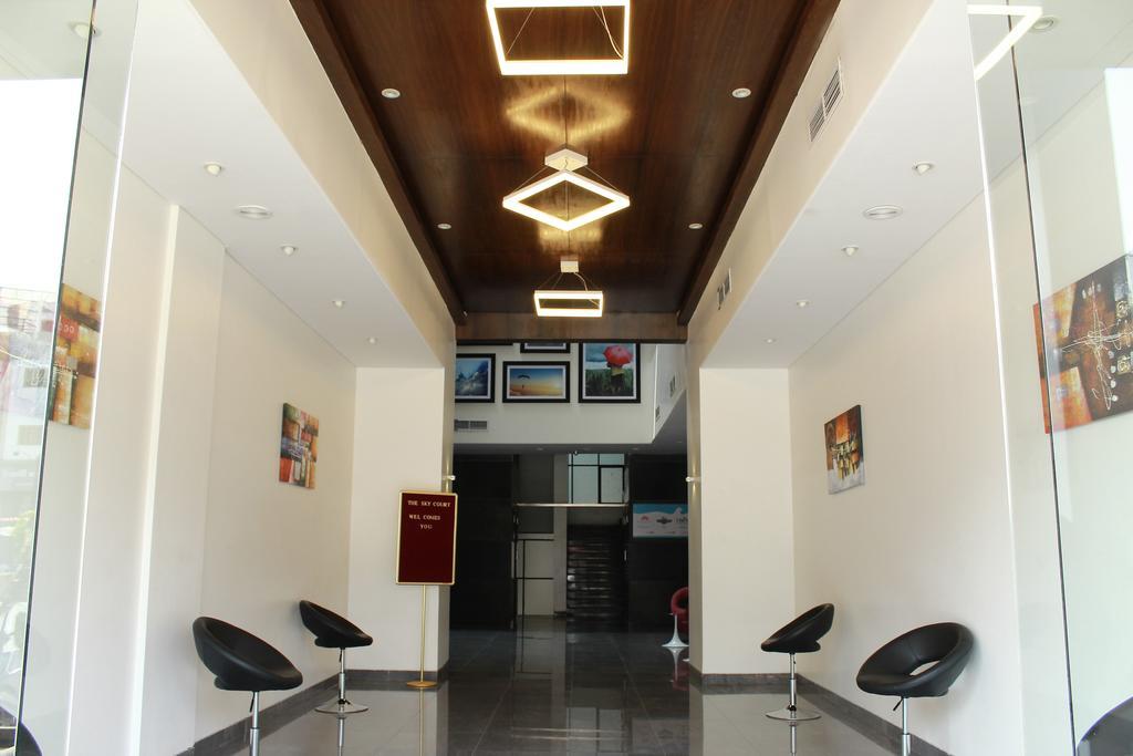 Hotel The Sky Court Aurangābād Exterior foto