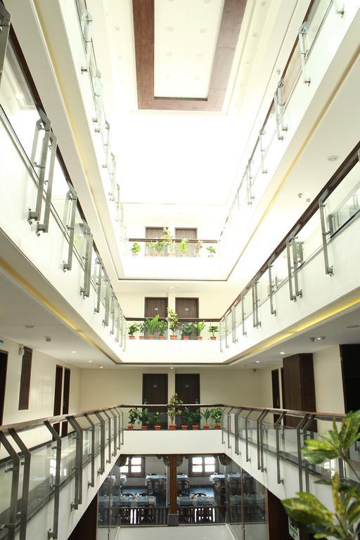 Hotel The Sky Court Aurangābād Exterior foto